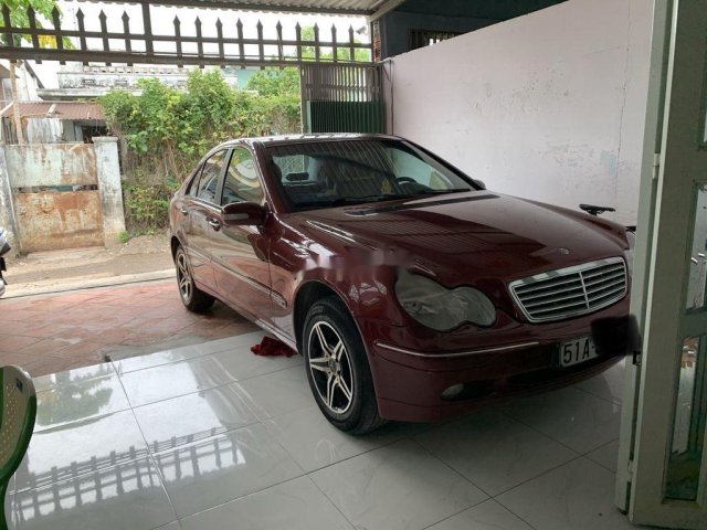 Cần bán lại xe Mercedes sản xuất năm 2001 còn mới0