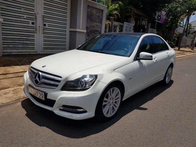 Bán ô tô Mercedes C250 đời 2012, màu trắng, nhập khẩu nguyên chiếc 0