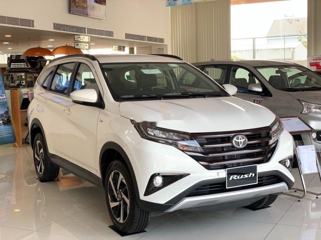 Bán xe Toyota Rush 2020, màu trắng, xe nhập, mới 100%0