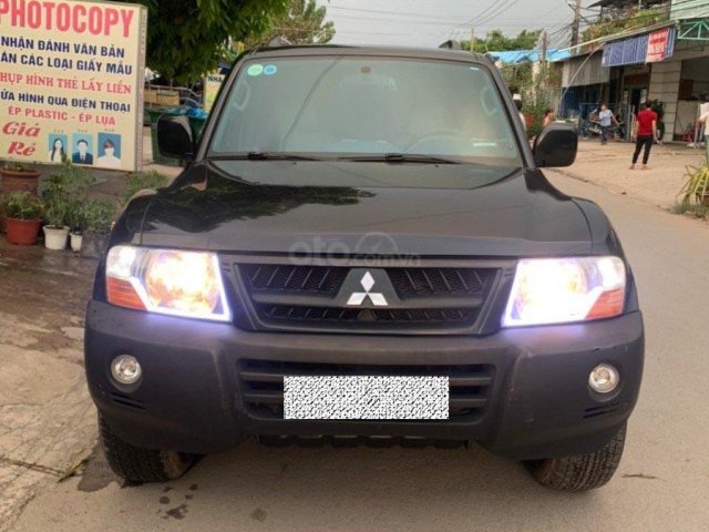 Bán Mitsubishi Pajero 3.0 đời 2004, màu đen, nhập khẩu 