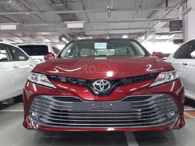 Cần bán xe Toyota Camry 2.5 Q năm 2020, màu đỏ, xe nhập chính hãng