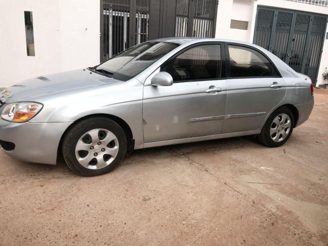 Cần bán xe Kia Cerato đời 2007, màu bạc, nhập khẩu  