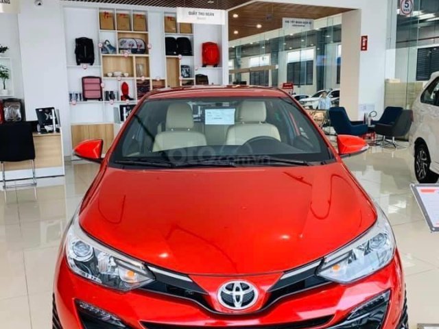 Toyota Yaris nhập khẩu nguyên chiếc, khuyến mại hấp dẫn tại Nghệ An, hỗ trợ mua xe trả góp lãi suất thấp, thủ tục nhanh