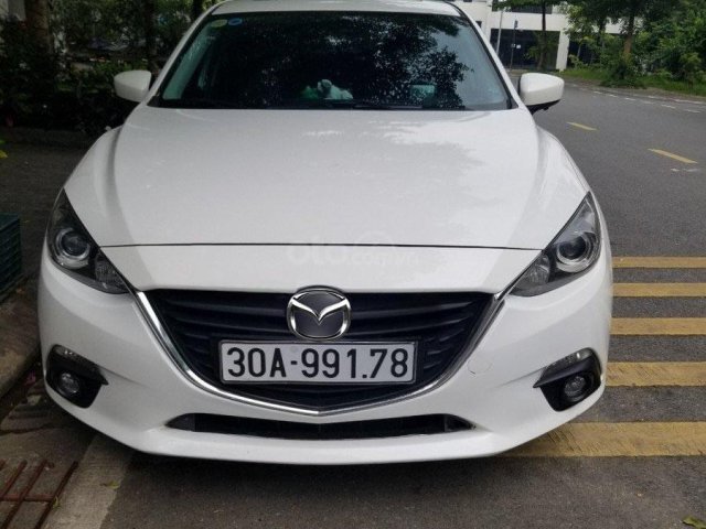 Bán Mazda 3 1.5 sản xuất năm 2016, màu trắng còn mới