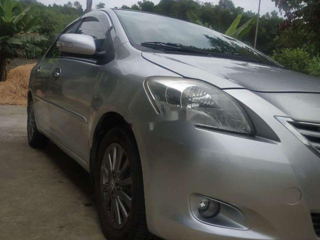Cần bán Toyota Vios năm sản xuất 2012, màu bạc, nhập khẩu nguyên chiếc