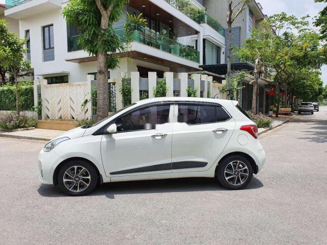 Bán Hyundai Grand i10 sản xuất 2017, màu trắng còn mới