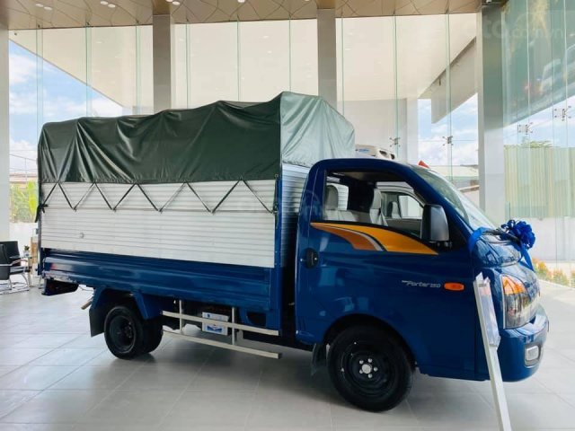 Hyundai Porter H150 giải pháp vận tải hàng đâu từ ngoại thành đến nội thành, hiện đại, tiện ích cao cho người lái0