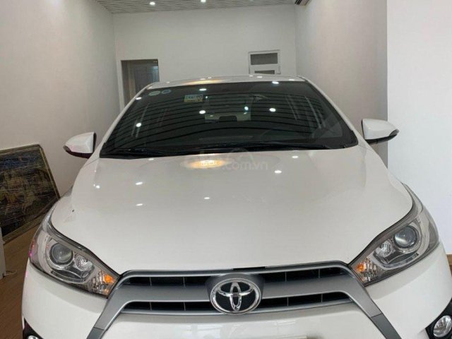 Cần bán gấp Toyota Yaris 1.3G đời 2016, màu trắng, nhập khẩu nguyên chiếc 