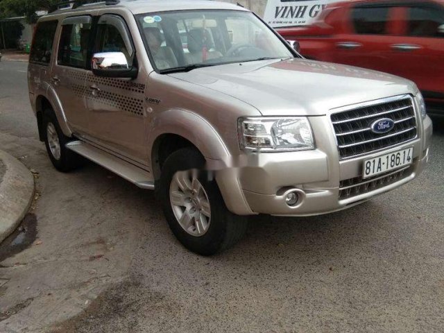 Gia đinh bán xe Ford Everest năm 2007, màu vàng, nhập khẩu, 305tr