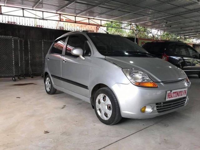 Bán Chevrolet Spark LT sản xuất năm 2010, màu bạc, số sàn