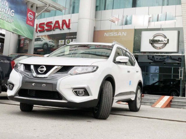 Bán xe Nissan X trail 2.5 SV Luxury sản xuất năm 2020, màu trắng0