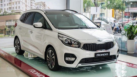 Hỗ trợ giao xe nhanh toàn quốc với chiếc Kia Rondo 2.0L GMT, đời 2020, có sẵn xe, giao nhanh