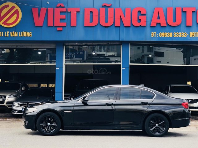 Xe BMW 523i đời 2012 đen nội thất đen0