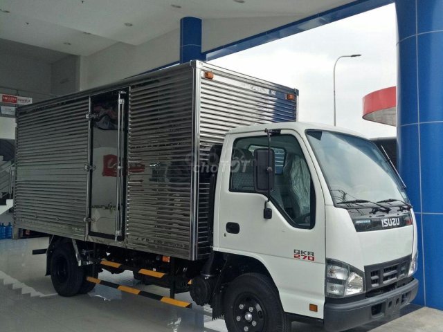 Cần bán xe Hino FL8JT7AT15 sản xuất năm 2020, màu trắng, thùng kín0