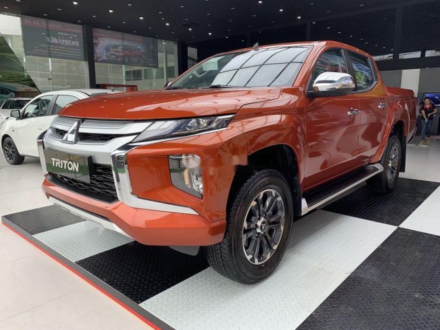 Cần bán Mitsubishi Triton sản xuất năm 2020, nhập khẩu 