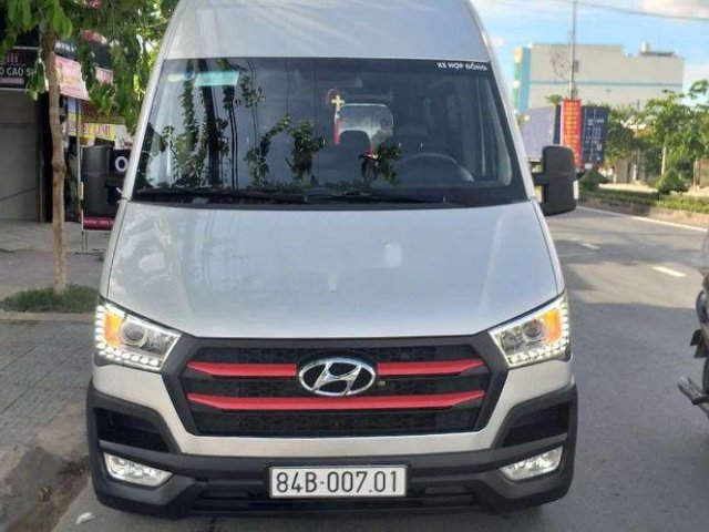 Bán Hyundai Solati năm 2017 xe gia đình