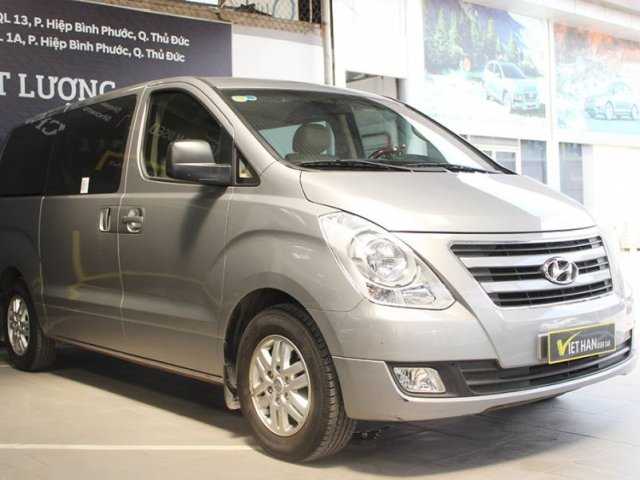 Bán Hyundai Starex 2.5MT sản xuất 2016, màu bạc