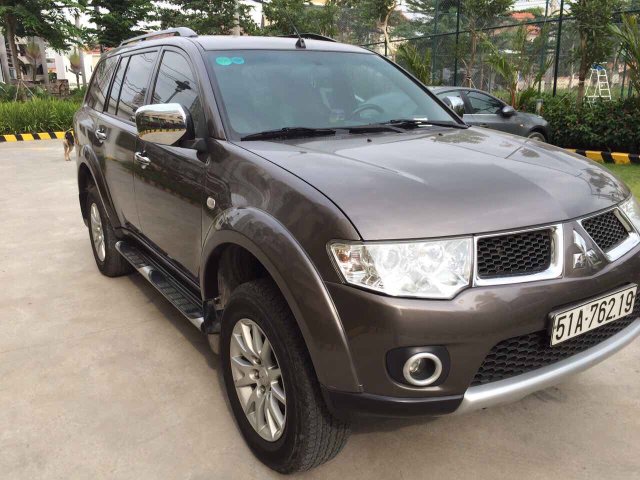 Bán xe Mitsubishi Pajero Sport năm sản xuất 2013, màu nâu, số tự động