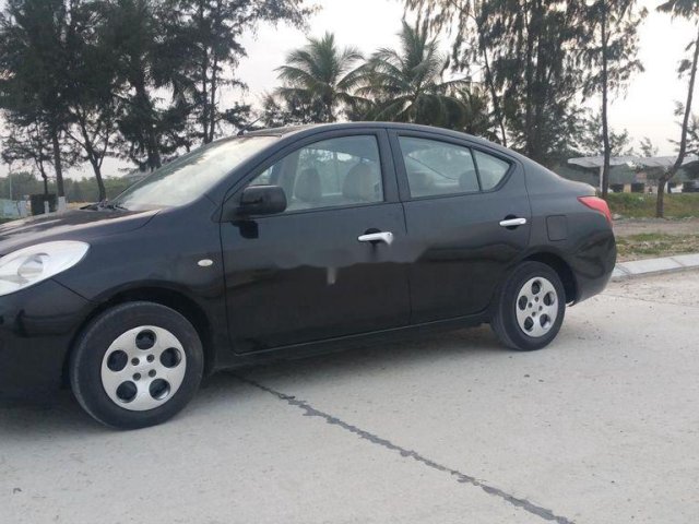 Bán xe Nissan Sunny năm 2015, màu đen, chính chủ