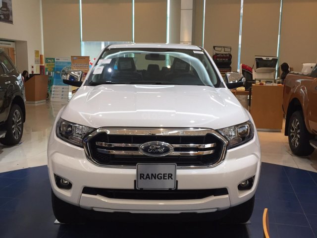 (HOT) Ranger XLS AT 4x2 năm 2020, xe nhập0