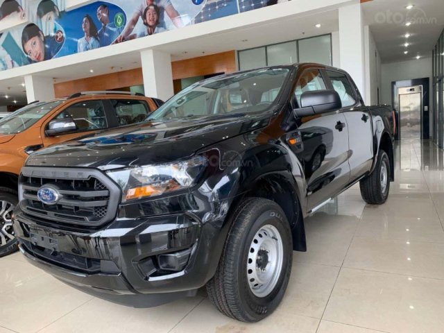 Bán Ford Ranger XL 2.2L 4x4 MT sản xuất 2019, màu xám, nhập khẩu 