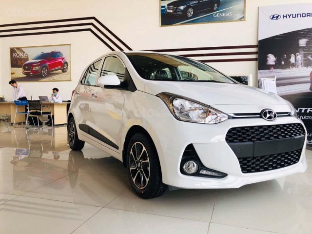 Cần bán xe Hyundai Grand i10 1.2 AT năm 2020, màu trắng giá cạnh tranh