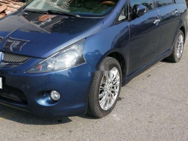 Cần bán Mitsubishi Grandis AT đời 2005, nhập khẩu nguyên chiếc xe gia đình, giá tốt0