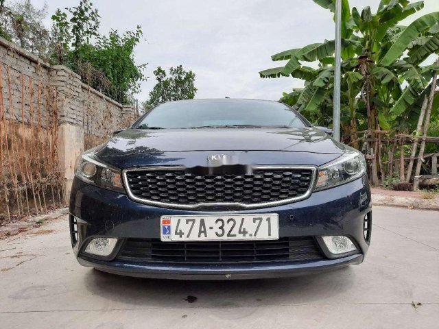 Cần bán gấp Kia Cerato năm sản xuất 2018 màu xanh, giá 575tr0