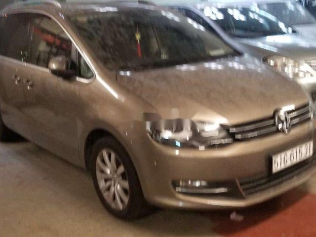 Cần bán gấp Volkswagen Sharan 2016, nhập khẩu, giá chỉ 999 triệu0