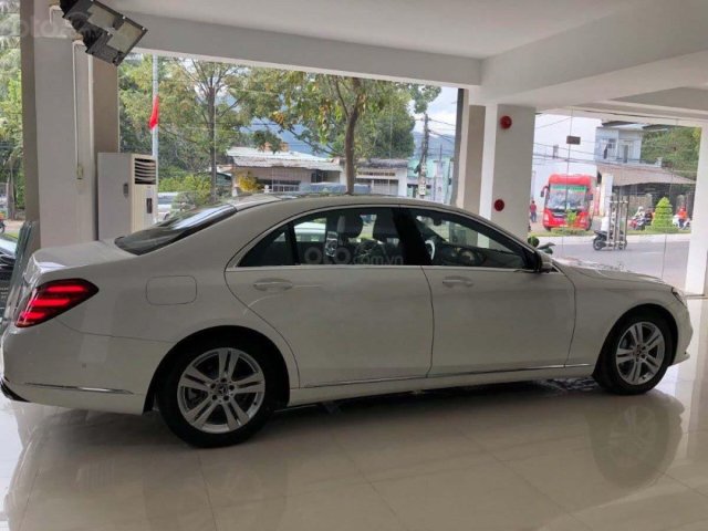 Bán Mercedes S450L đời 2019, màu trắng  