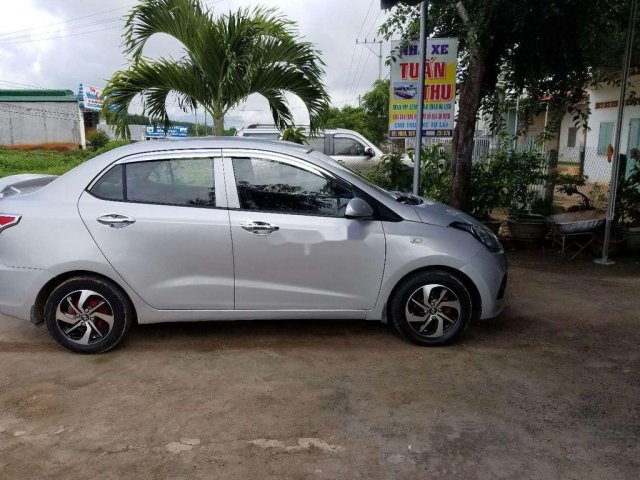 Bán Hyundai Grand i10 năm 2015, màu bạc, nhập khẩu0