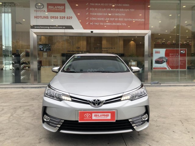 Cần bán Toyota Corolla Altis 1.8G AT 2019, màu bạc, xe gia đình đi 5.700km - xe chất giá tốt