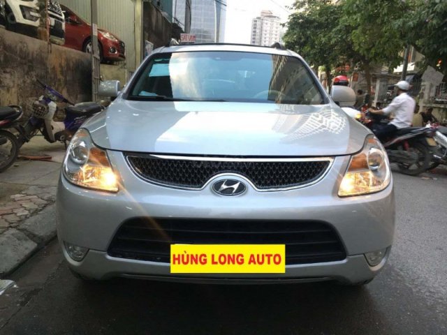 Cần bán Hyundai Veracruz sản xuất 2009, màu bạc, nhập khẩu nguyên chiếc 