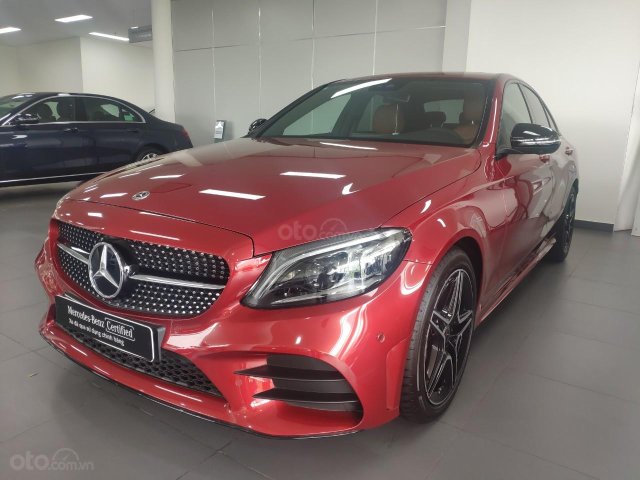 Hàng hot Mercedes C300 AMG 2019 - Đẹp như mới