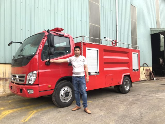 Bán xe chữa cháy, cứu hỏa kết hợp tưới cây rửa đường 5 khối Thaco Ollin 500 E4