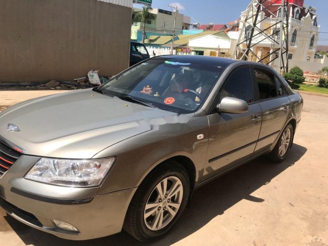 Cần bán xe Hyundai Sonata năm sản xuất 2009, nhập khẩu giá cạnh tranh