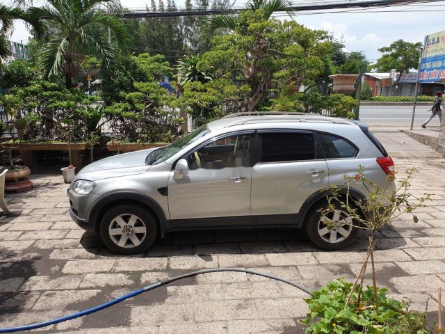 Cần bán Chevrolet Captiva sản xuất 2007, màu bạc chính chủ