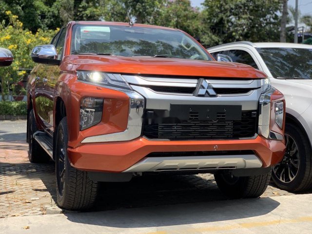 Bán xe Mitsubishi Triton 4x4 AT đời 2020, xe nhập, giá tốt0