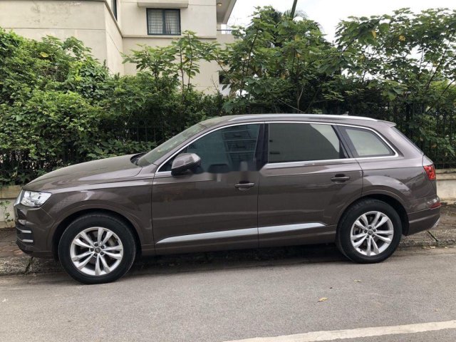 Cần bán lại xe Audi Q7 đời 2016, màu nâu, nhập khẩu nguyên chiếc như mới0