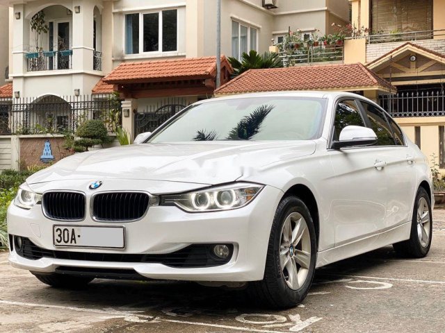 Bán xe BMW 3 Series 320i đời 2014, màu trắng, nhập khẩu nguyên chiếc giá cạnh tranh