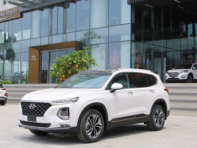 Hyundai Santa Fe 2.4 xăng - Thuế trước bạ đã giảm 50% - Ưu đãi gói phụ kiện chính hãng - Hỗ trợ lái thử, trả góp 70%0