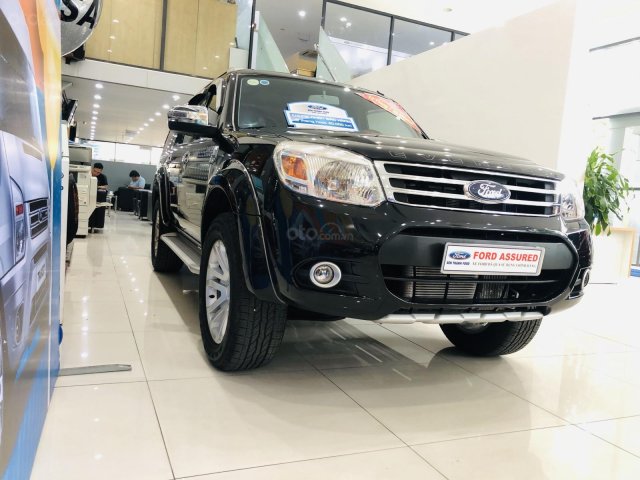 Cần bán xe Ford Everest năm 2013 còn mới, giá chỉ 565 triệu đồng0