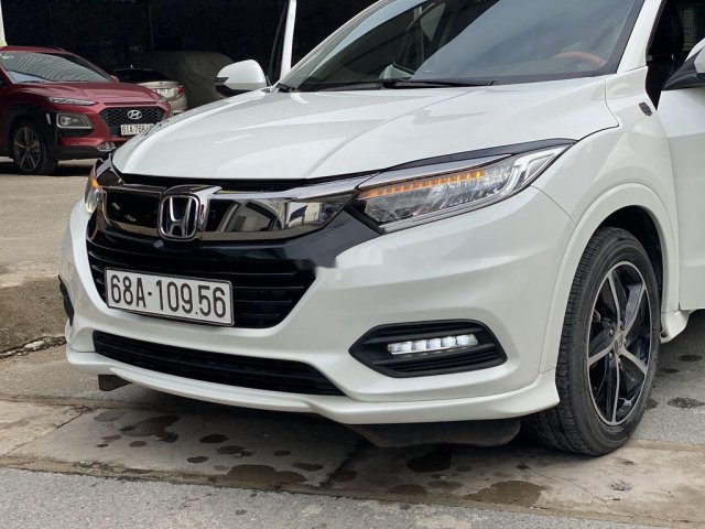 Cần bán lại xe Honda HR-V sản xuất năm 2018, màu trắng, xe nhập  