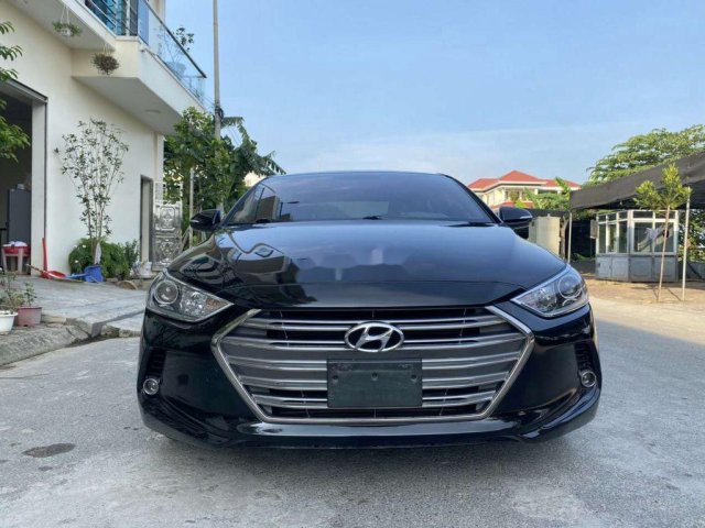 Bán Hyundai Elantra đời 2017, màu đen, đẹp không đối thủ