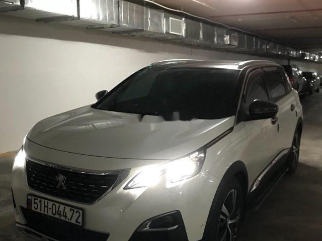 Cần bán lại Peugeot 5008 năm sản xuất 2019, xe nhà đi ít