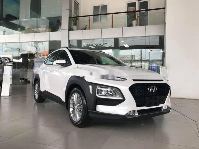 Cần bán Hyundai Kona năm 2020, màu trắng