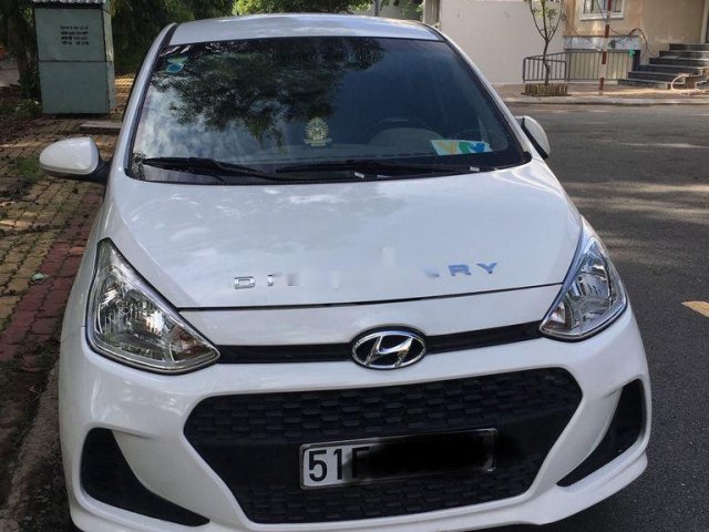 Bán Hyundai Grand i10 sản xuất 2015, màu trắng, chính chủ0