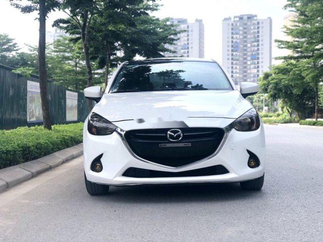 Bán Mazda 2 sản xuất năm 2015, màu trắng, nhập khẩu Thái