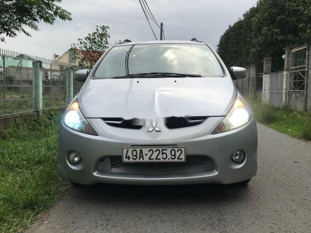 Bán Mitsubishi Grandis năm sản xuất 2005, màu bạc