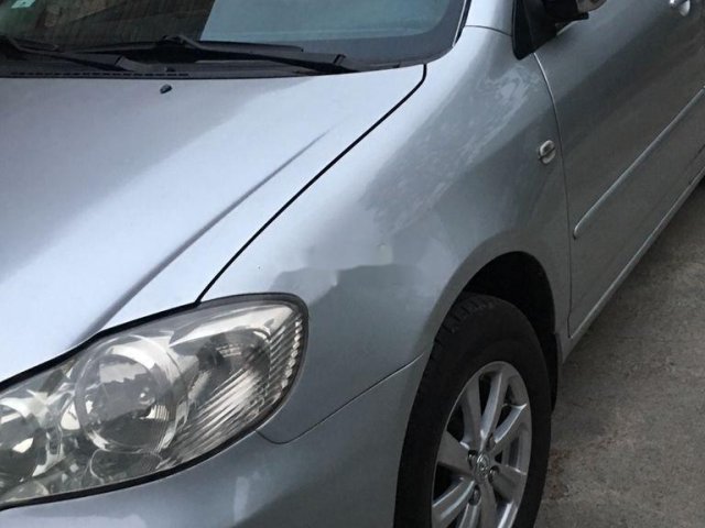 Bán Toyota Corolla Altis sản xuất năm 2002, màu bạc, giá chỉ 200 triệu